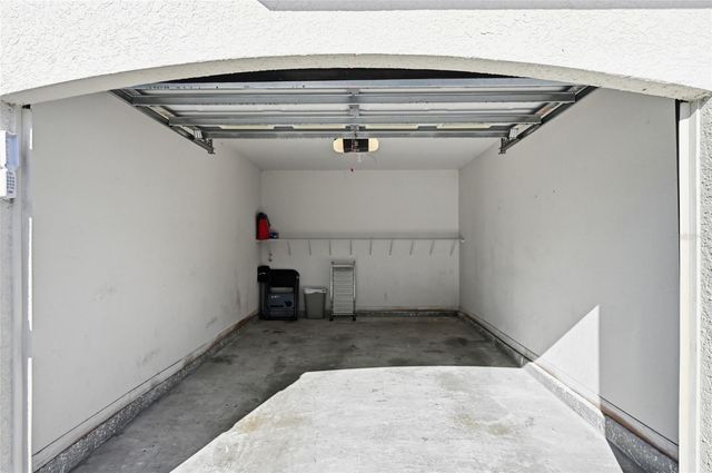 5122 NORTHRIDGE ROAD 210, Sarasota, FL 34238