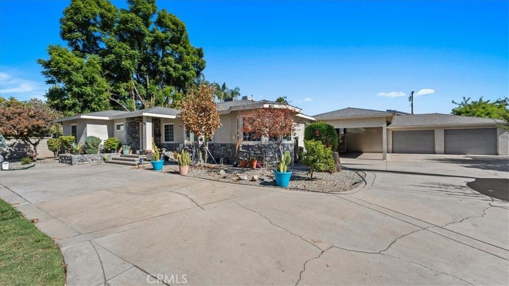 Image 1 of property listing at 2681 Valencia Avenue, San Bernardino, CA 92404