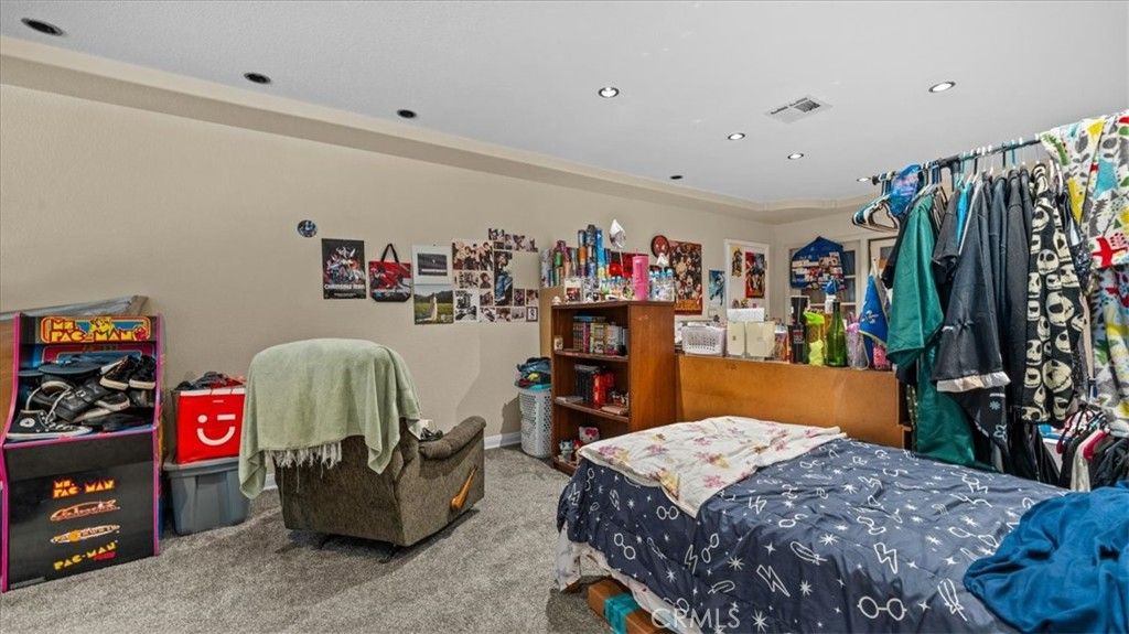 Image 15 of property listing at 2681 Valencia Avenue, San Bernardino, CA 92404