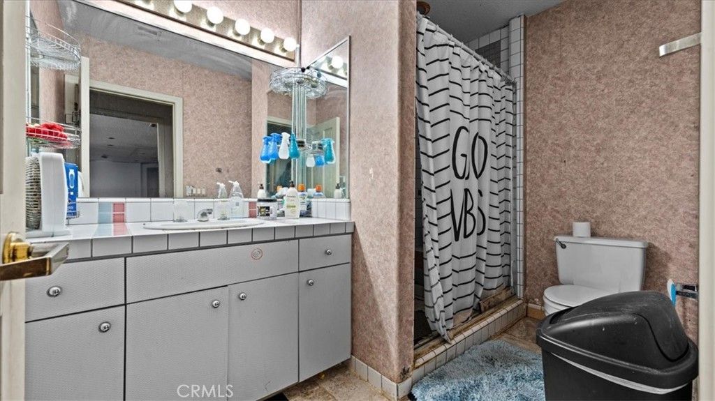 Image 17 of property listing at 2681 Valencia Avenue, San Bernardino, CA 92404