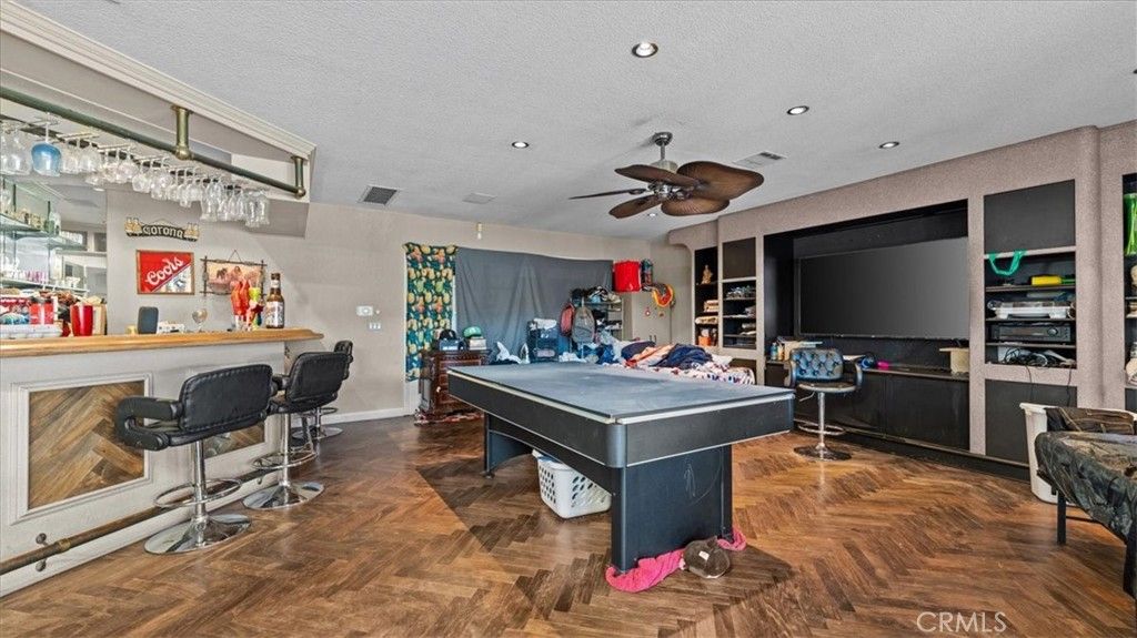 Image 8 of property listing at 2681 Valencia Avenue, San Bernardino, CA 92404