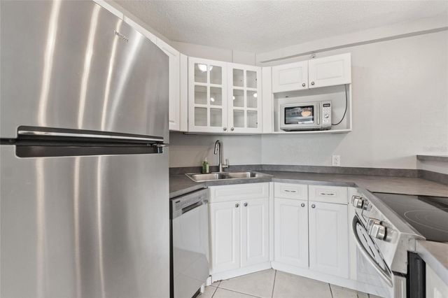 3315 58TH AVENUE S 314, St Petersburg, FL 33712