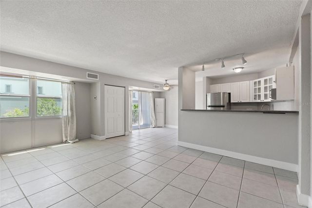 3315 58TH AVENUE S 314, St Petersburg, FL 33712