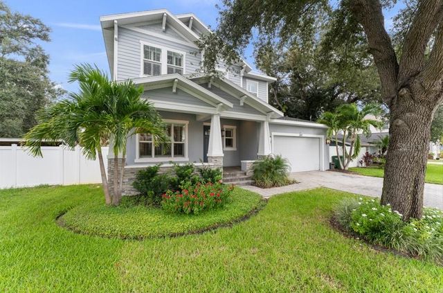 3611 W ROYAL PALM CIRCLE, Tampa, FL 33629