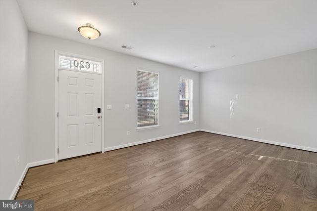 620 LEIGH WAY, Oxon Hill, MD 20745