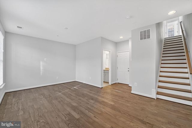 620 LEIGH WAY, Oxon Hill, MD 20745