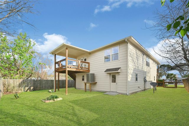 1414 Bayshore Drive, Kemah, TX 77565