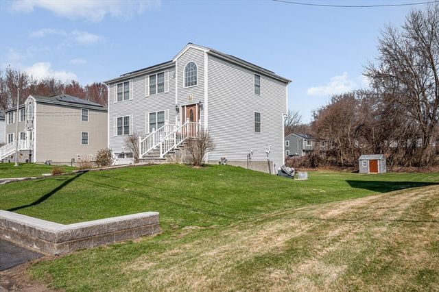 15 Meadow Drive, Lowell, MA 01854