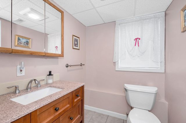 15 Meadow Drive, Lowell, MA 01854