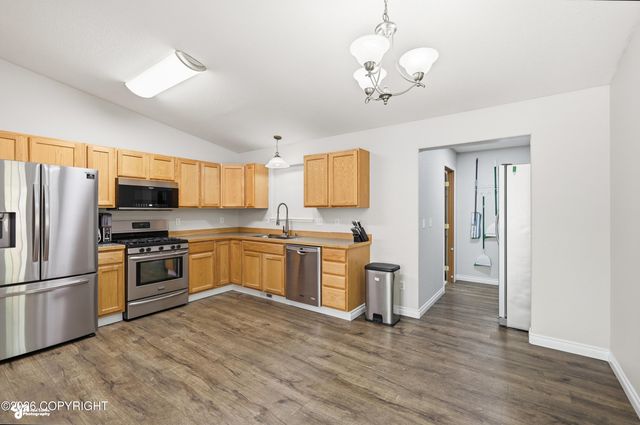 631 W Gail Drive, Wasilla, AK 99654