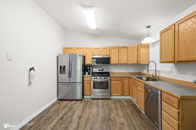 631 W Gail Drive, Wasilla, AK 99654
