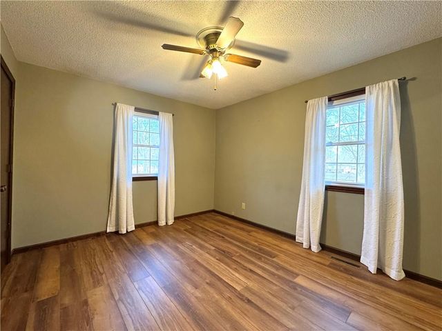 100 Elm Street, Windsor, MO 65360