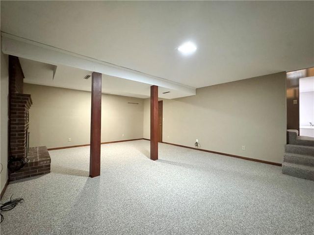 100 Elm Street, Windsor, MO 65360