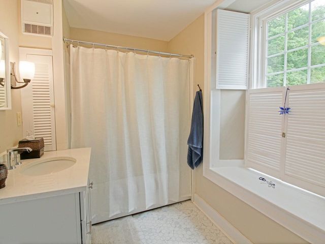 383 St. Albans Road, Swanton, VT 05488