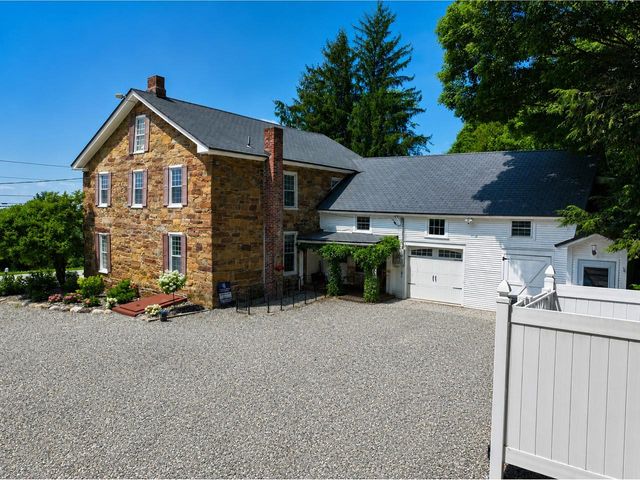 383 St. Albans Road, Swanton, VT 05488