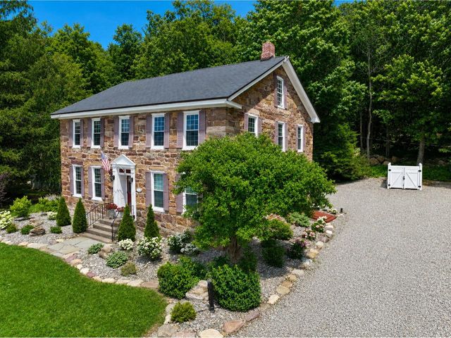 383 St. Albans Road, Swanton, VT 05488