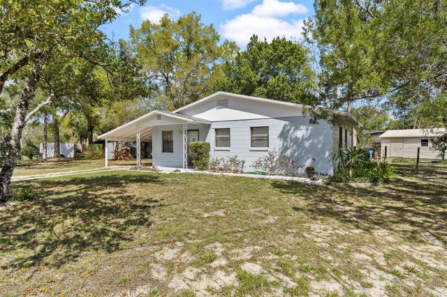 501 POINSETTIA AVENUE, Fruitland Park, FL 34731