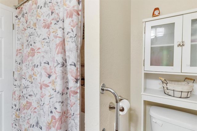 501 POINSETTIA AVENUE, Fruitland Park, FL 34731