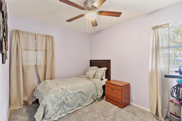 501 POINSETTIA AVENUE, Fruitland Park, FL 34731