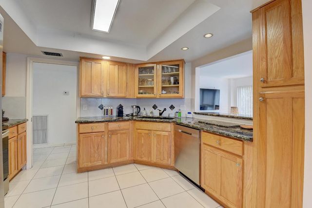 2066 N Ocean Boulevard 2nw, Boca Raton, FL 33431