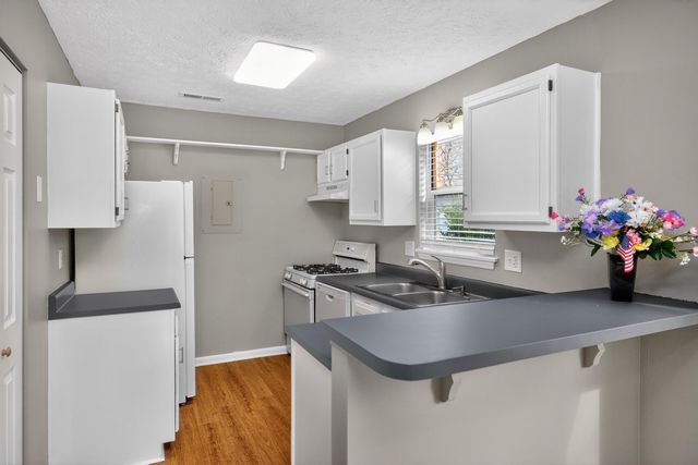 1011 Parkside Drive, Georgetown, KY 40324