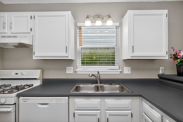 1011 Parkside Drive, Georgetown, KY 40324