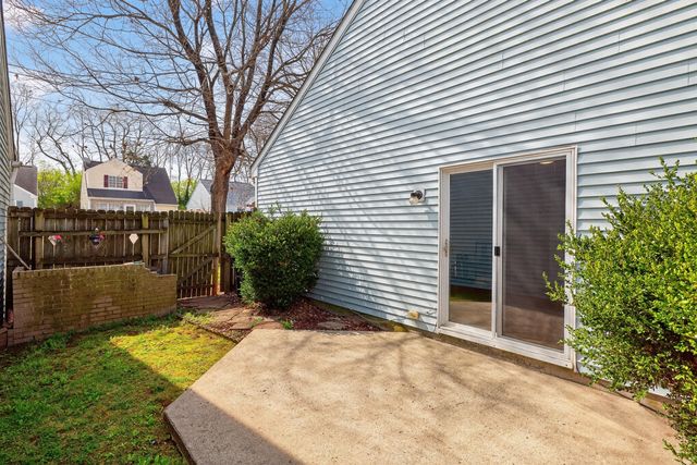 1011 Parkside Drive, Georgetown, KY 40324