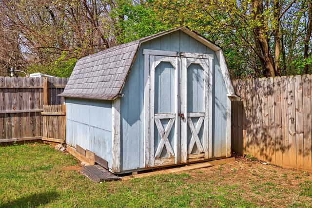 1011 Parkside Drive, Georgetown, KY 40324