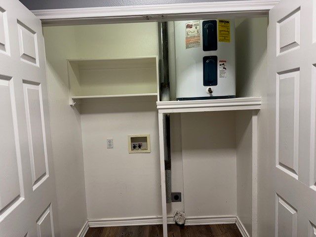 105 Cobblestone Drive W, Red Oak, TX 75154