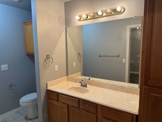 105 Cobblestone Drive W, Red Oak, TX 75154