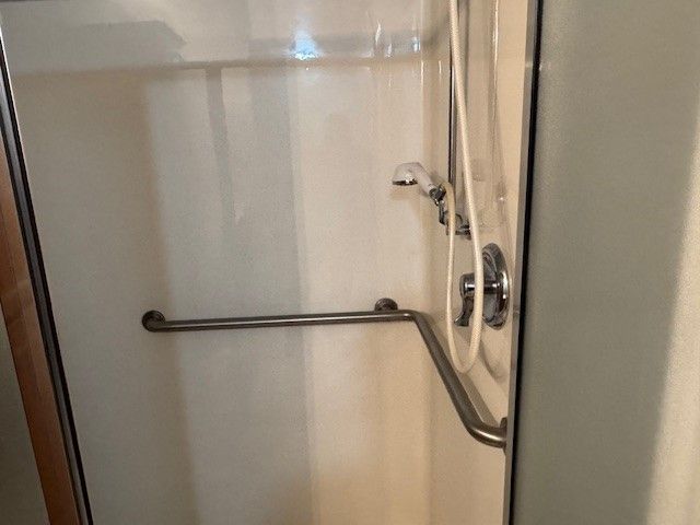 105 Cobblestone Drive W, Red Oak, TX 75154