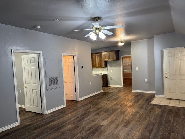 105 Cobblestone Drive W, Red Oak, TX 75154