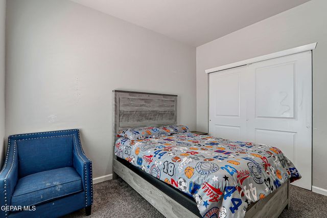 6056 Cinnamon Park Street, Santa Teresa, NM 88008