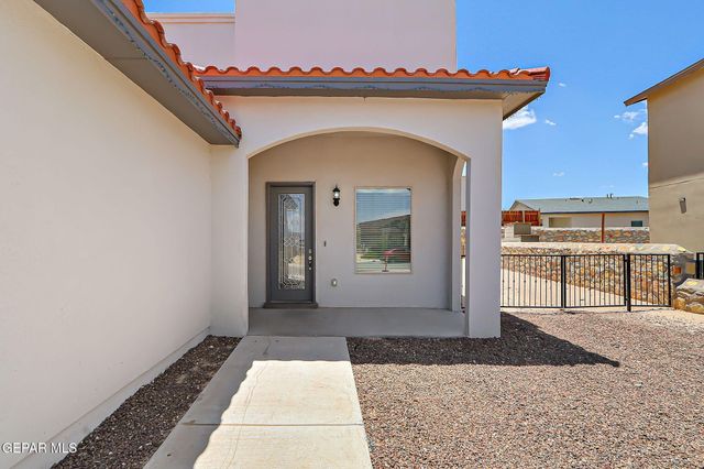 6056 Cinnamon Park Street, Santa Teresa, NM 88008
