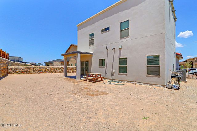 6056 Cinnamon Park Street, Santa Teresa, NM 88008