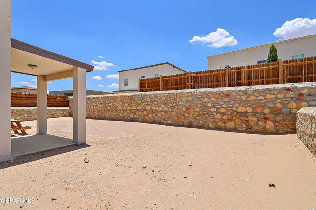 6056 Cinnamon Park Street, Santa Teresa, NM 88008