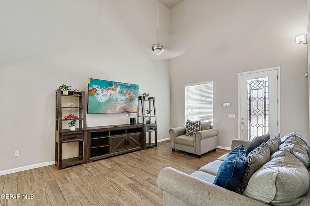 6056 Cinnamon Park Street, Santa Teresa, NM 88008