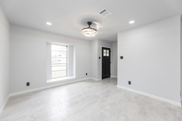 1109 E Columbia Lane, Deer Park, TX 77536