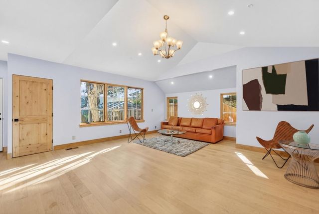 421 Eardley Avenue, Pacific Grove, CA 93950