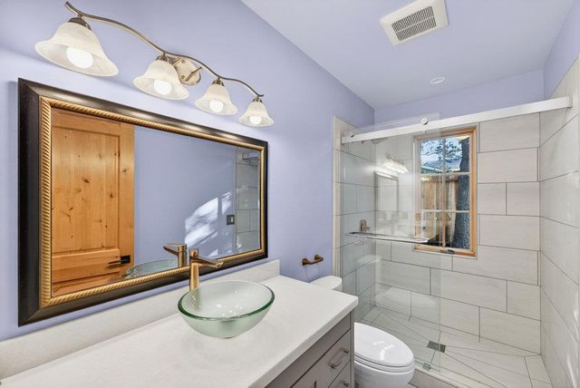 421 Eardley Avenue, Pacific Grove, CA 93950