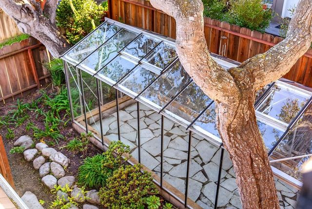 421 Eardley Avenue, Pacific Grove, CA 93950