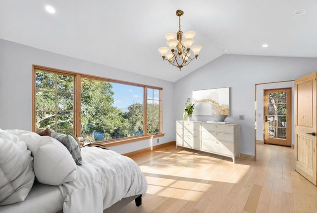 421 Eardley Avenue, Pacific Grove, CA 93950