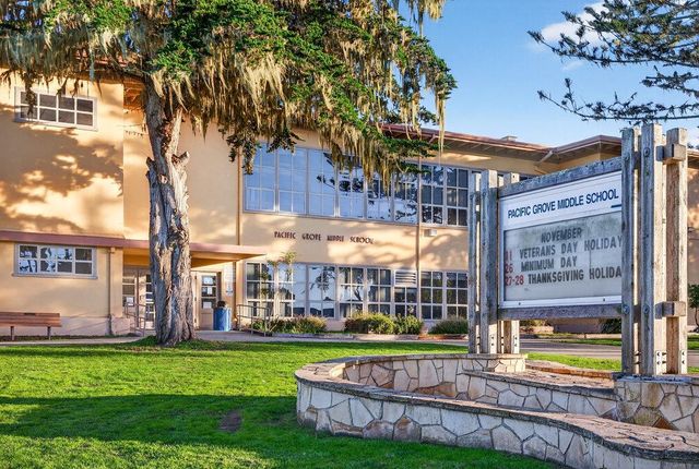 421 Eardley Avenue, Pacific Grove, CA 93950