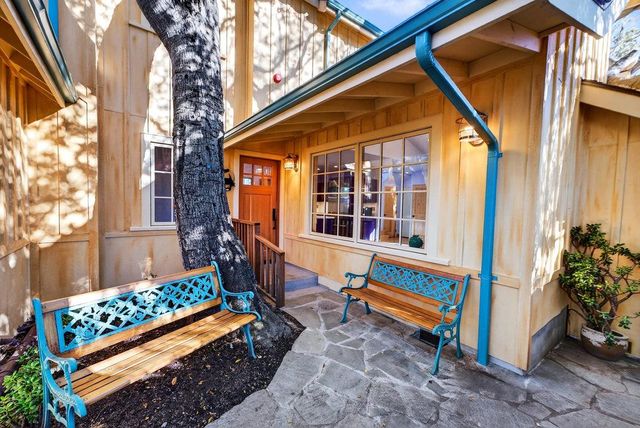 421 Eardley Avenue, Pacific Grove, CA 93950