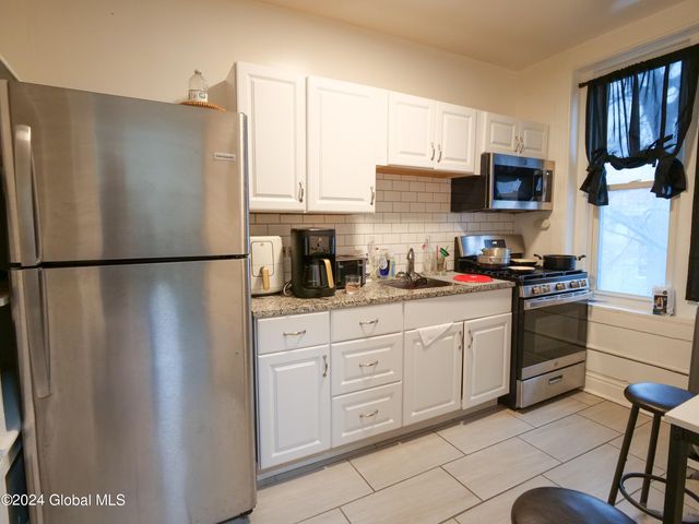 3236 6th Avenue, Troy, NY 12180