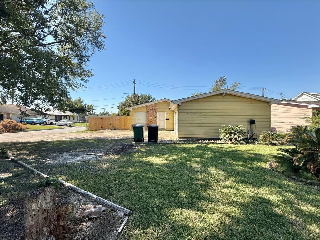12842 Corpus Christi St, Houston, TX 77015