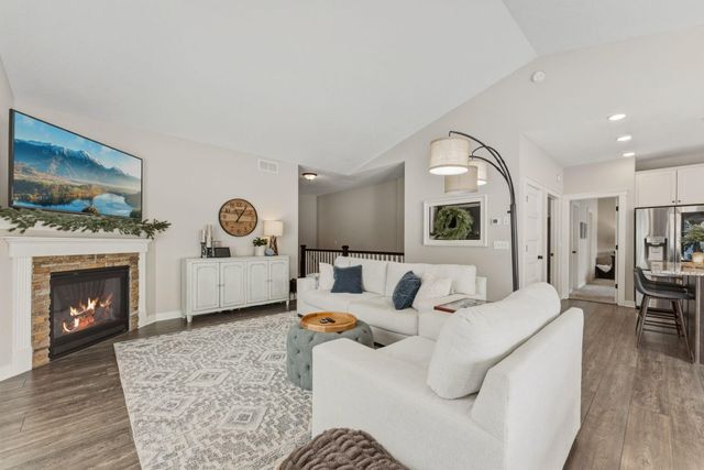 21255 Naples Street NW, Elk River, MN 55330