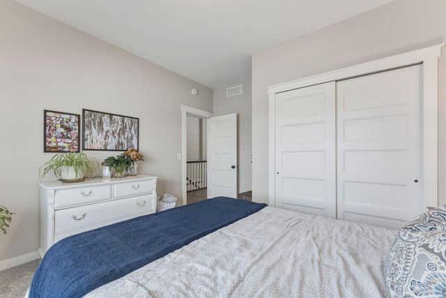 21255 Naples Street NW, Elk River, MN 55330