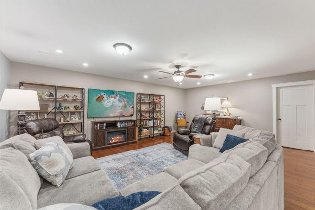 21255 Naples Street NW, Elk River, MN 55330