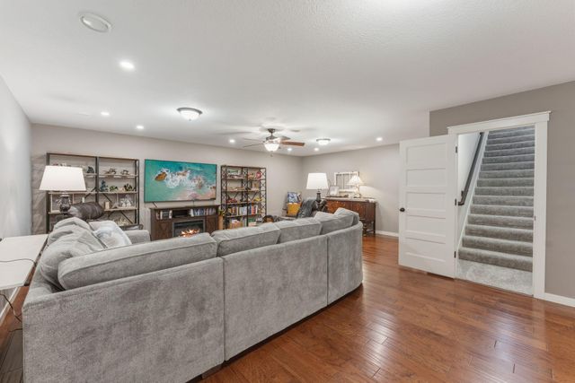 21255 Naples Street NW, Elk River, MN 55330